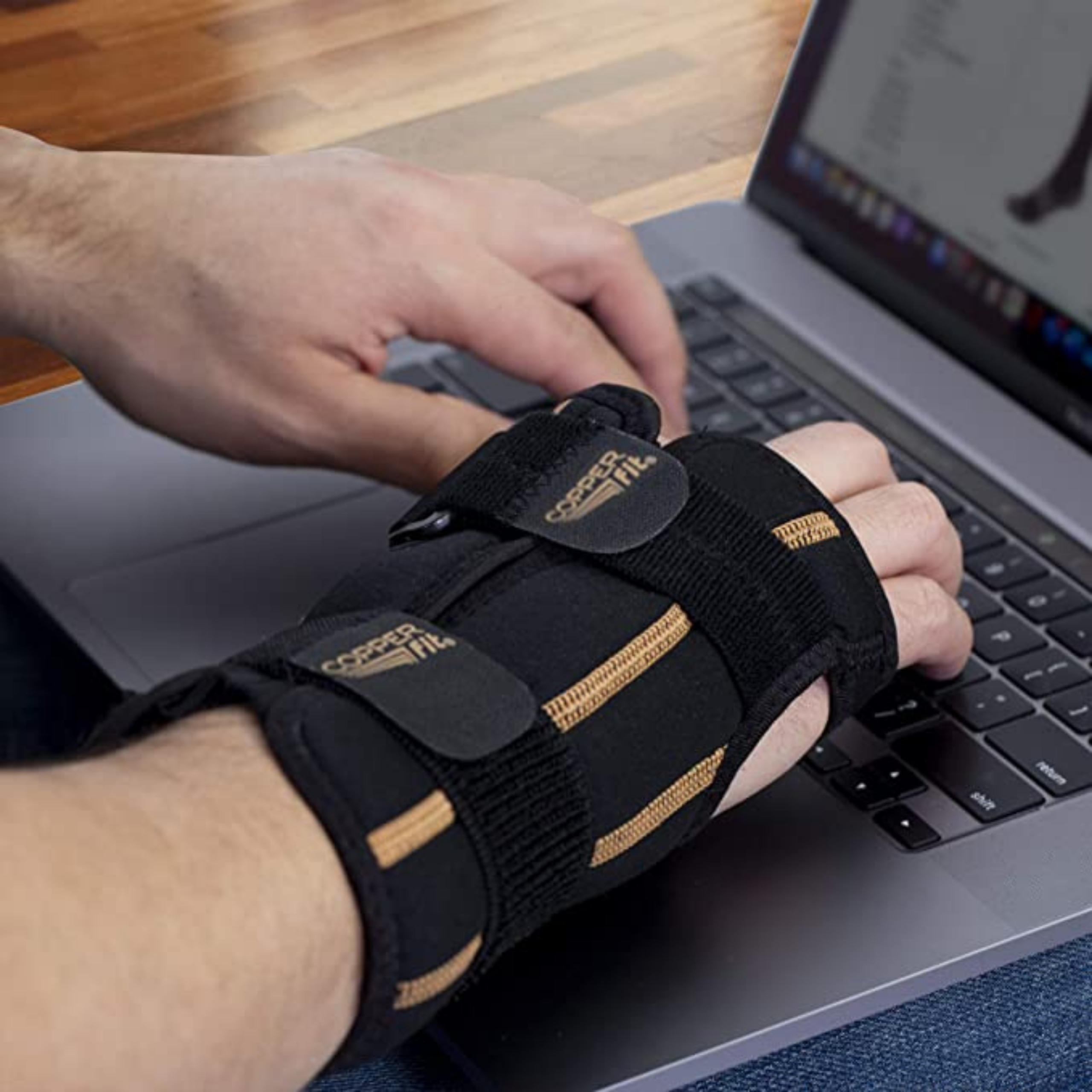 Rapid Relief Stabilizing Wrist Brace - Image 2